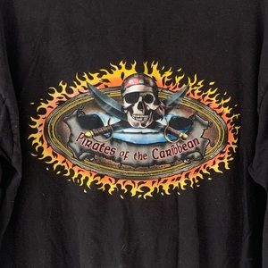 Vintage Pirates of the Caribbean Long Sleeve Men’s Medium
